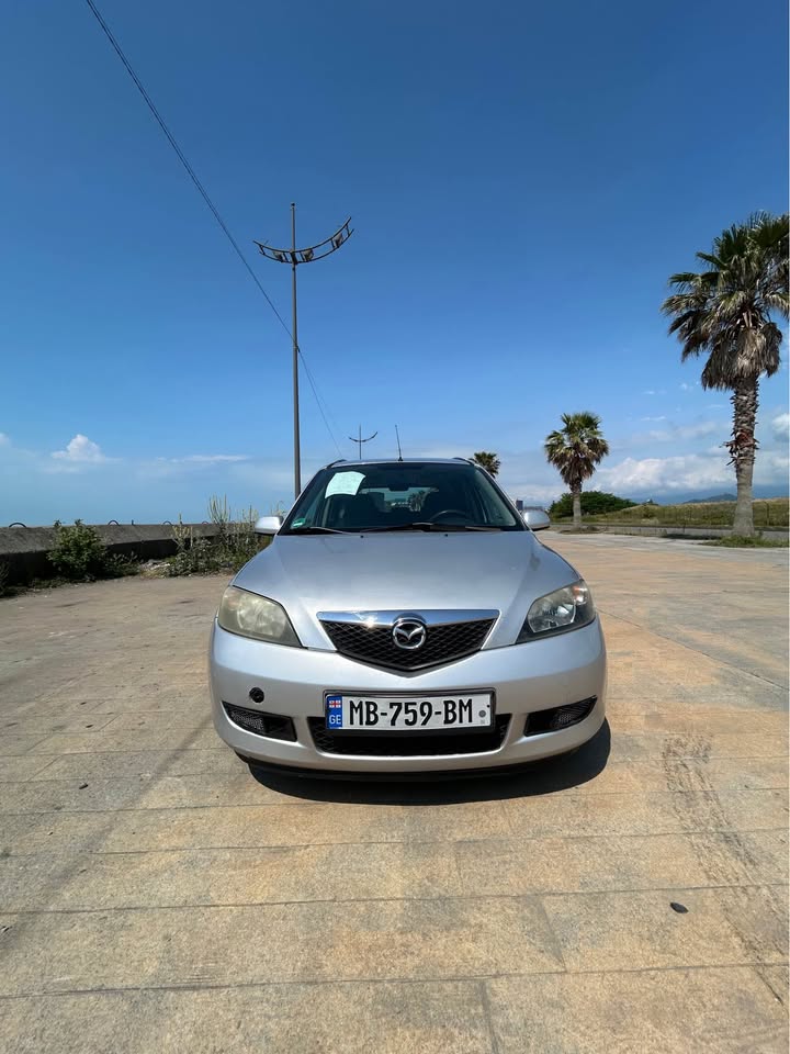 Продается Mazda 2 2004 год