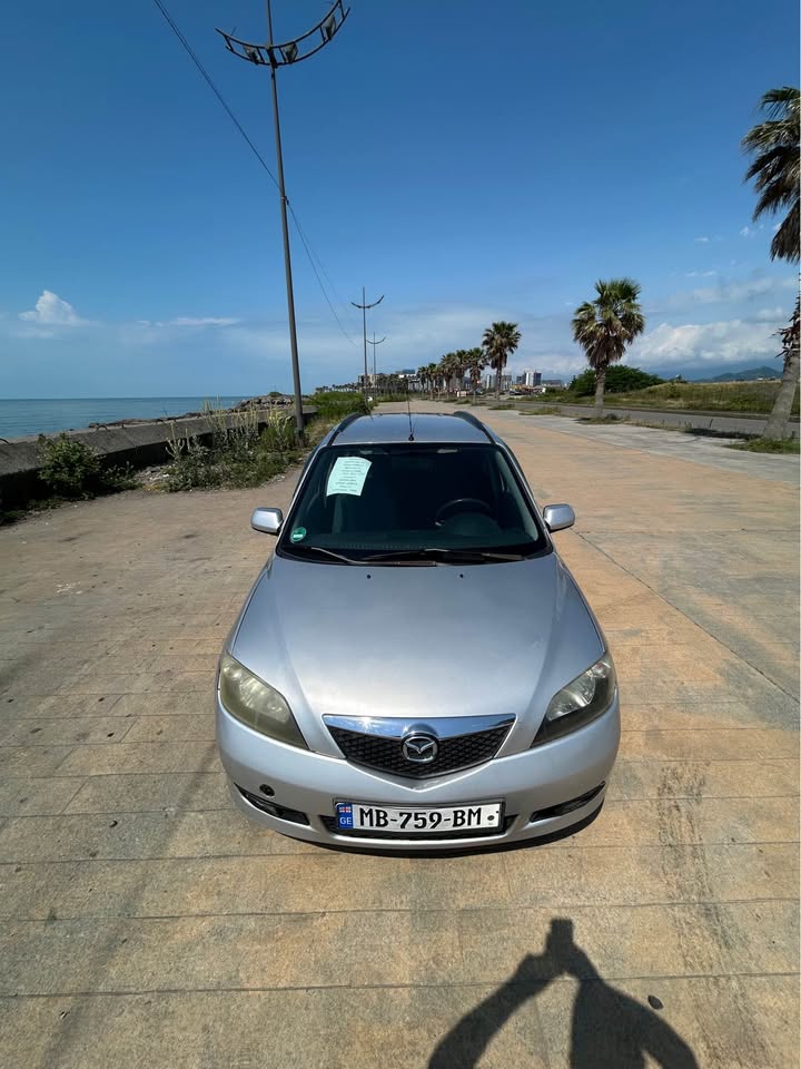 Продается Mazda 2 2004 год