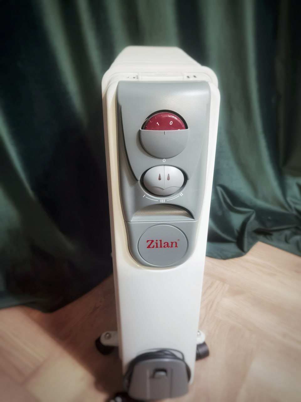 Мощный масляный обогреватель Zilan ZLN2128 2500 Вт