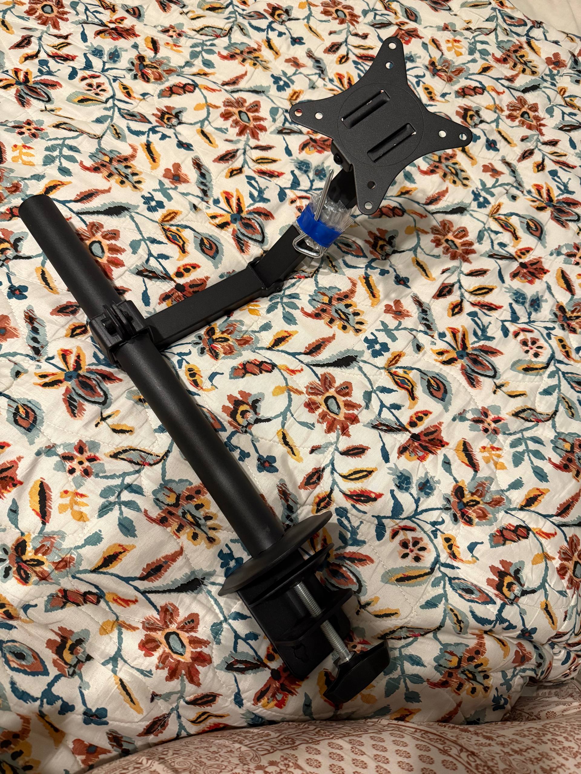 Продам кронштейн для монитора