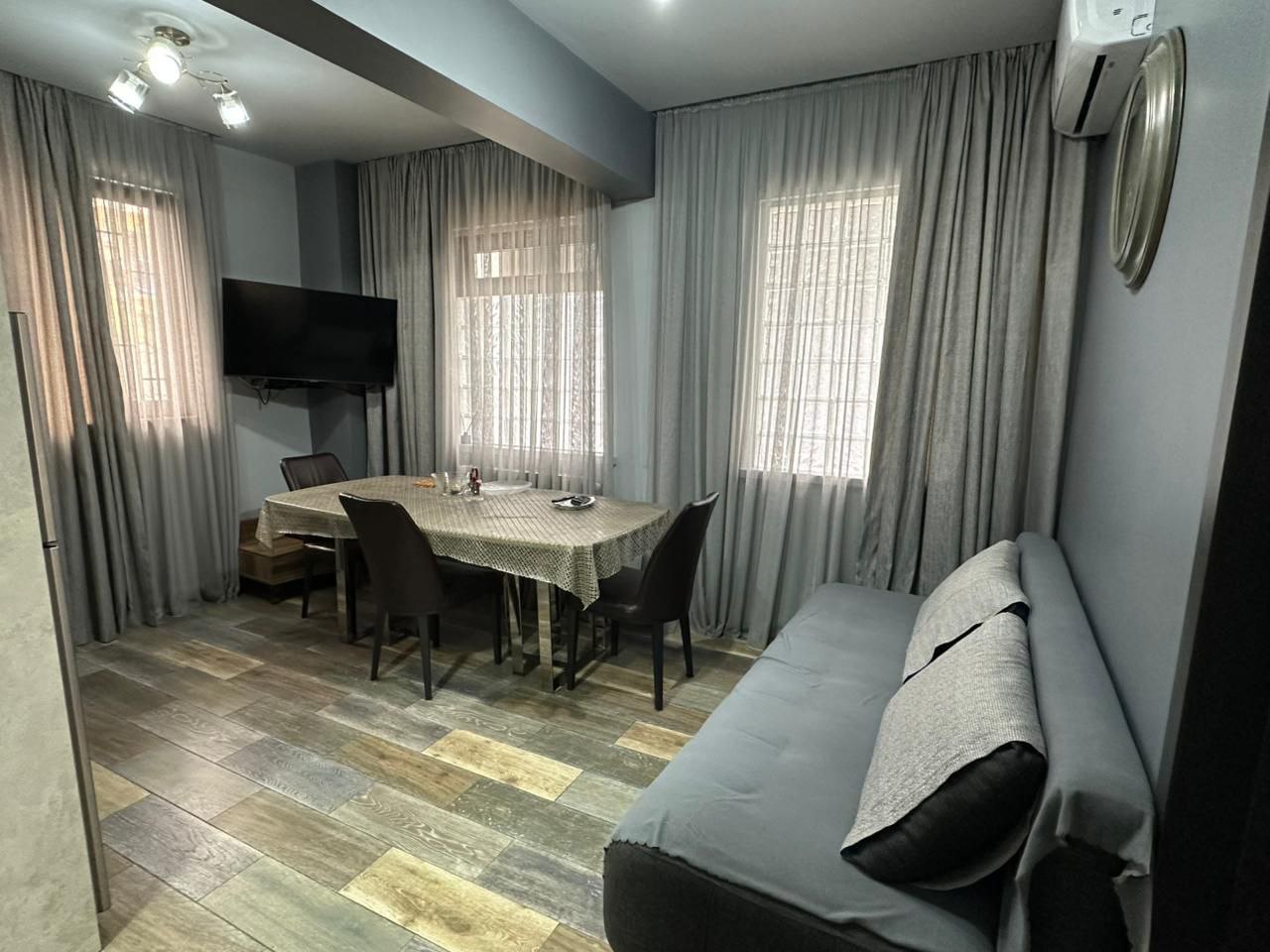 Сдается квартира 2+1 в центре со светлыми спальнями