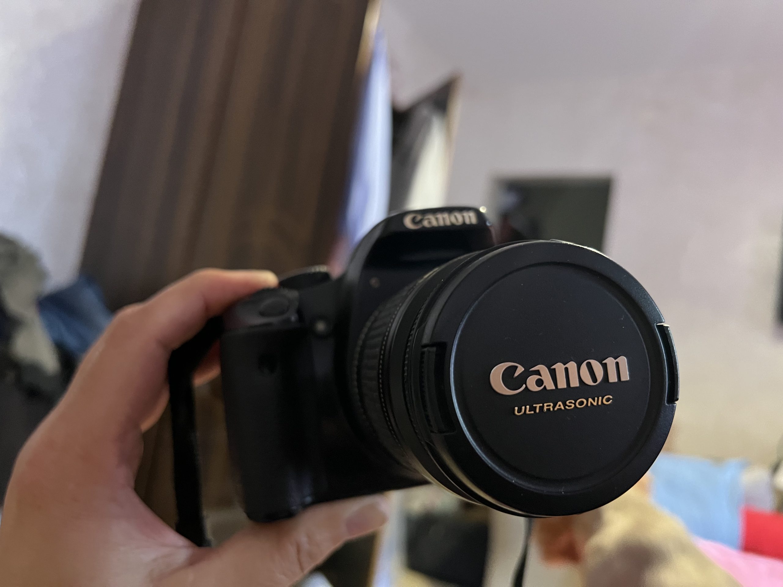 Продаю фотоаппарат Canon EOS 450D