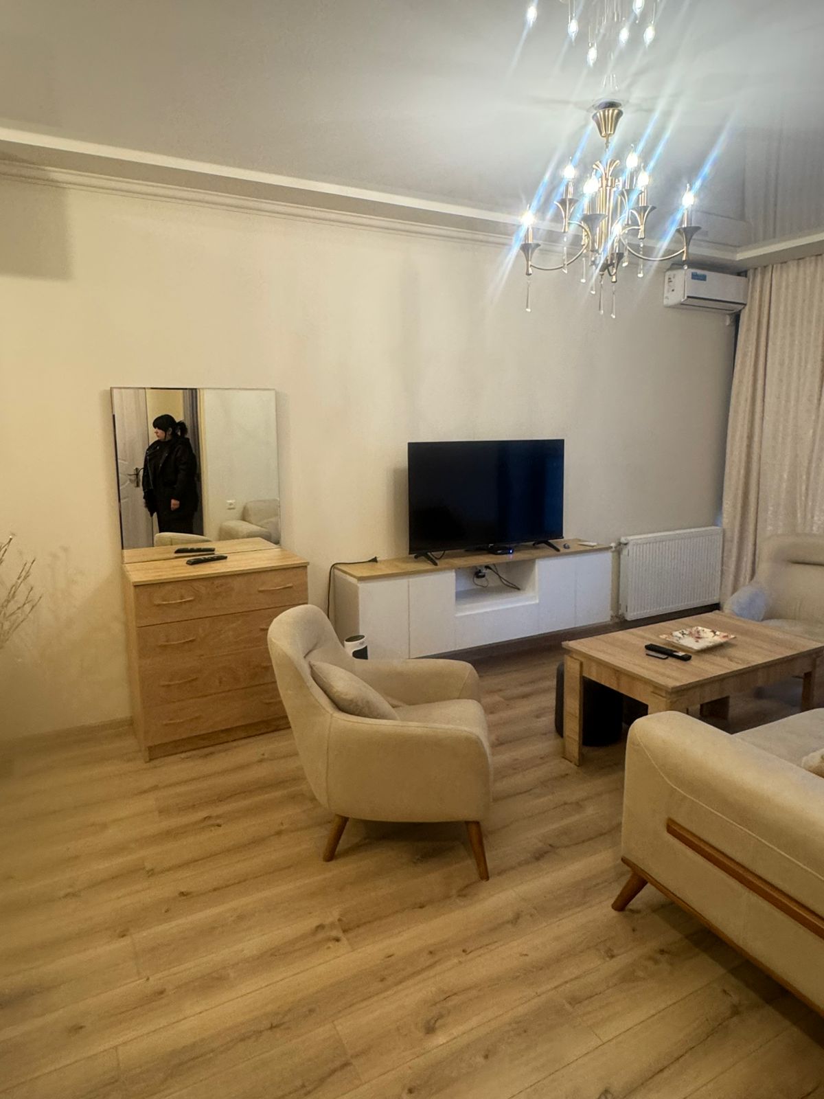 Сдается 12м этаже, укомплектована всей необходимой мебелью и техникой, солнечная сторона, 46кв.