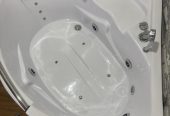 Продам ванну с гидромассажем