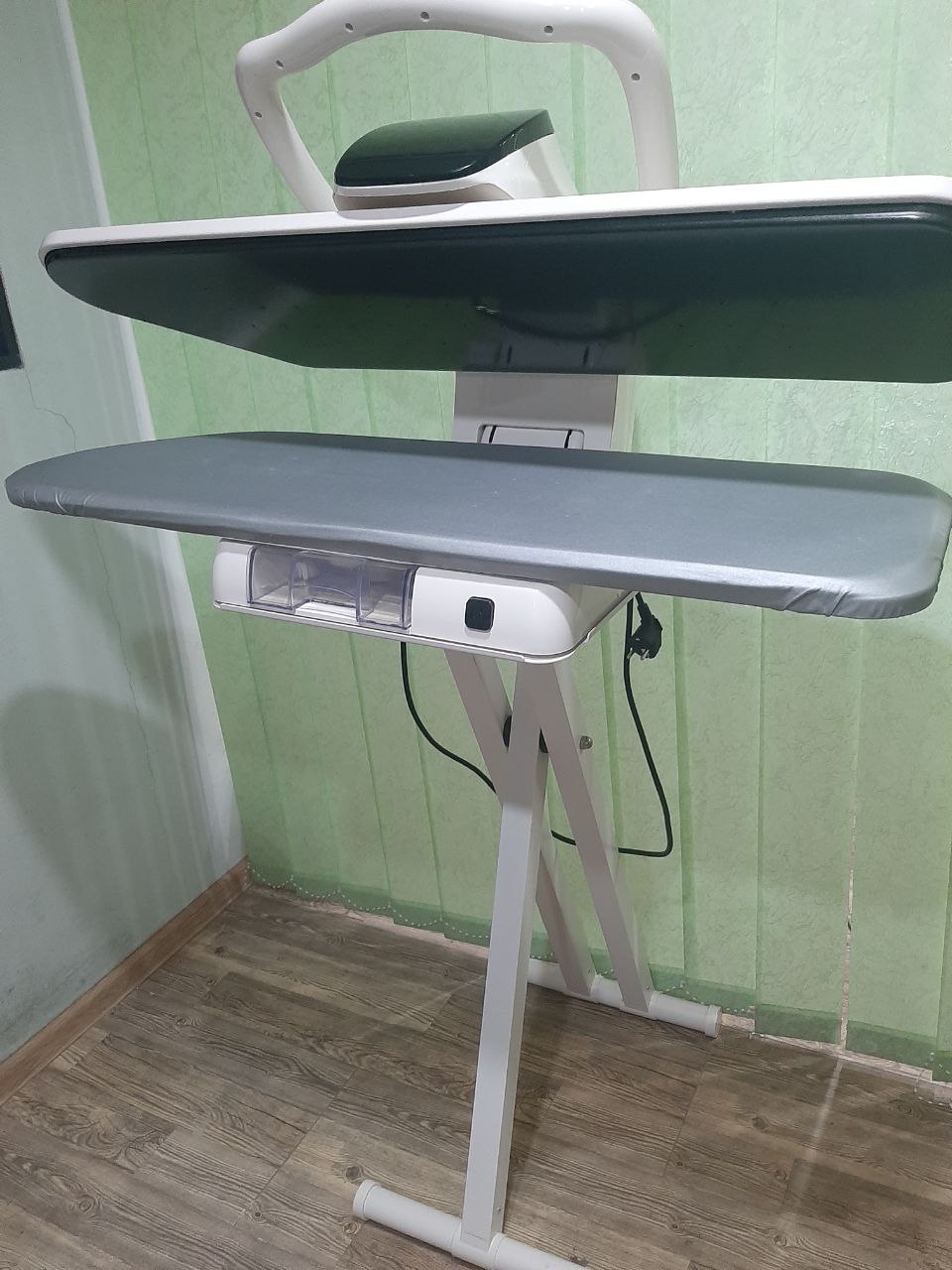 Продам гладильный пресс