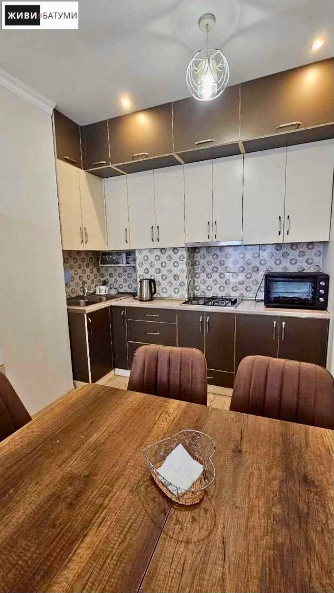 Сдам просторную квартиру 1+1 рядом с VOX