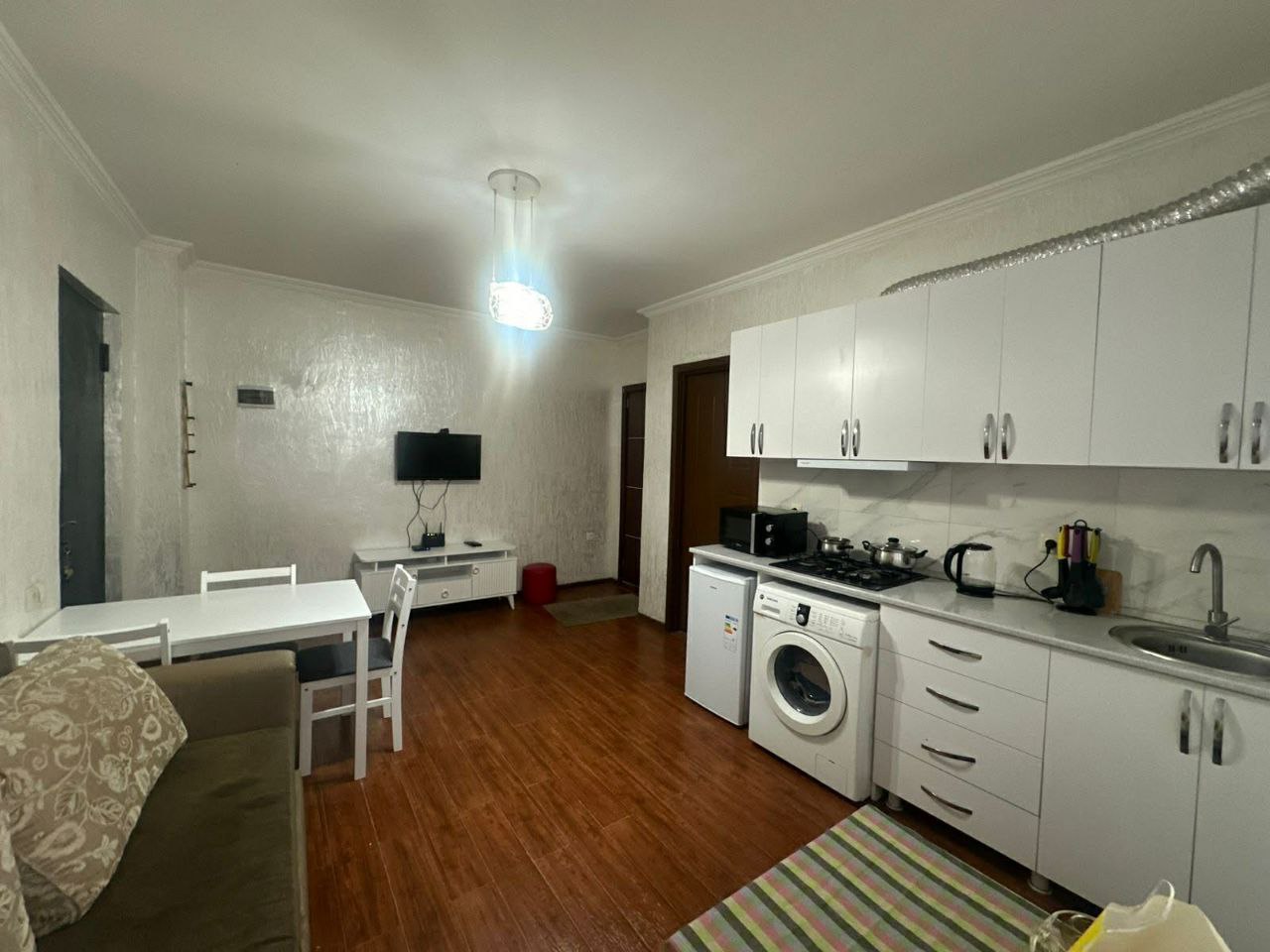 Сдается квартира 1+1 возле Парка 6 Мая