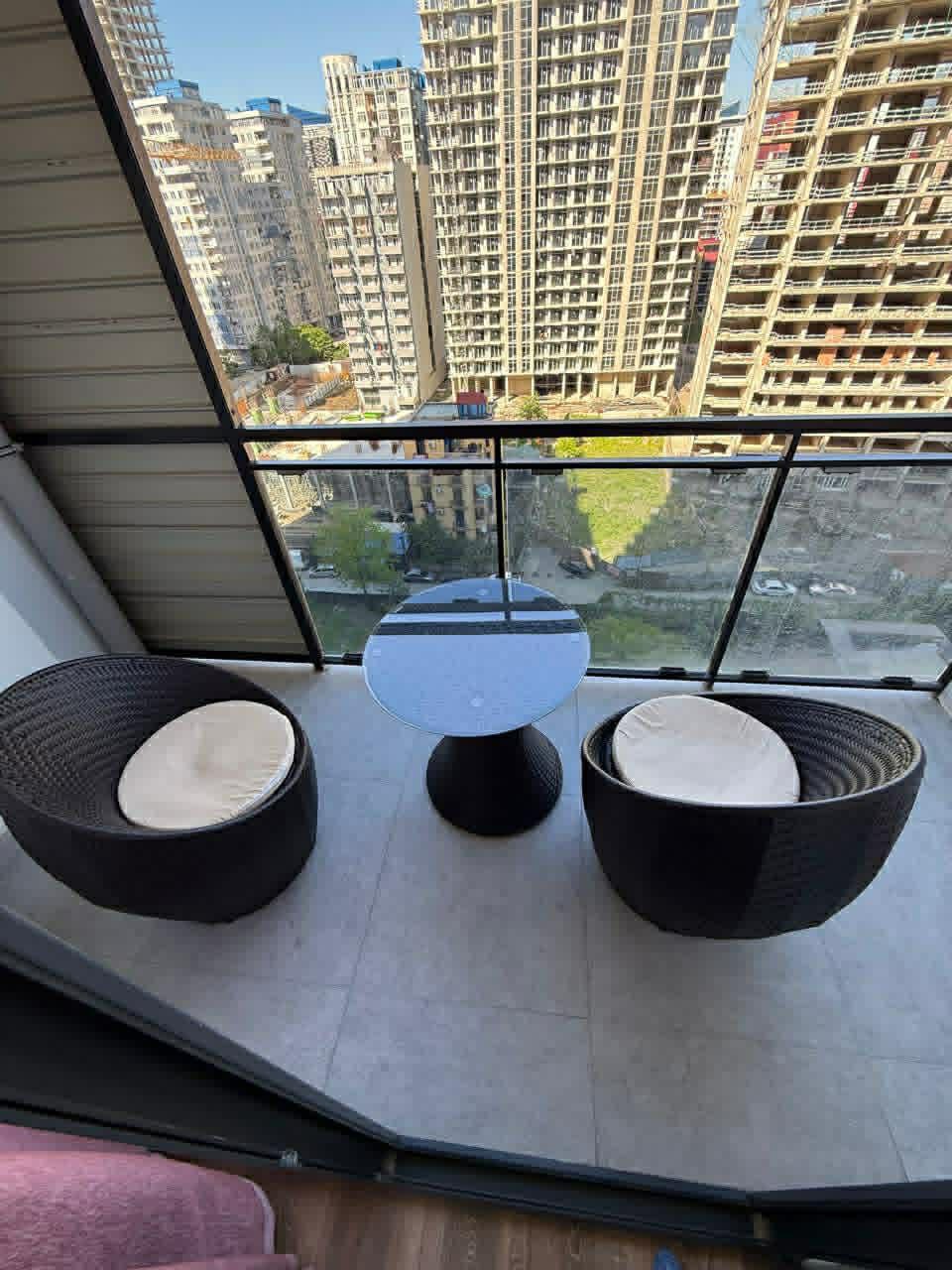 Сдается студия возле Метросити