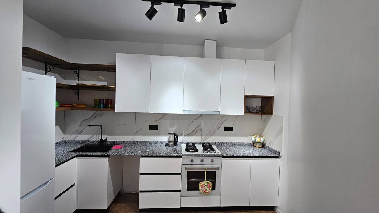 Cдам квартиру 1+1 в Батуми с видом на море