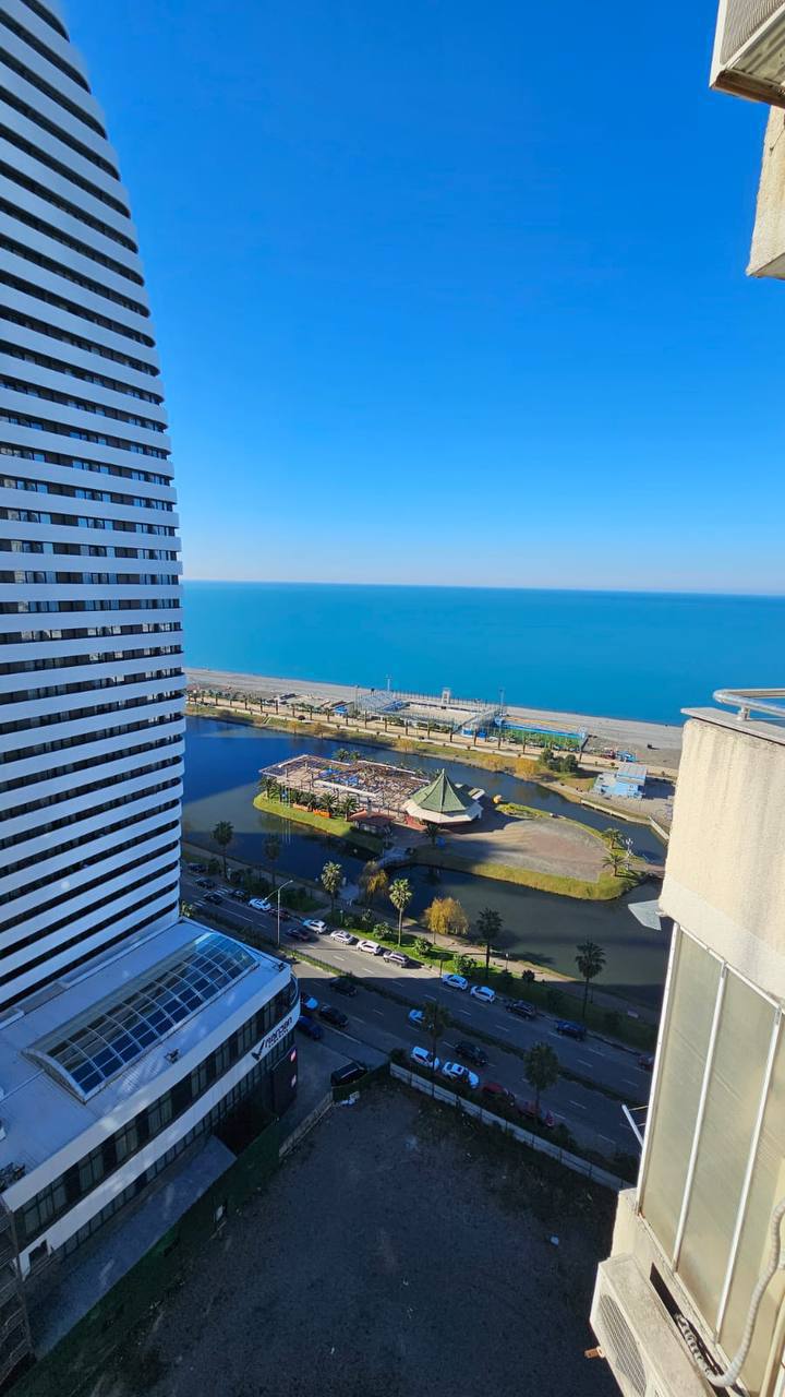 Cдам квартиру 1+1 в Батуми с видом на море