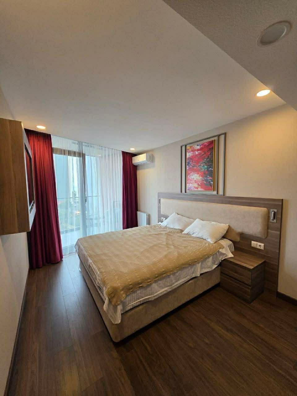 Сдам студию с новым ремонтом