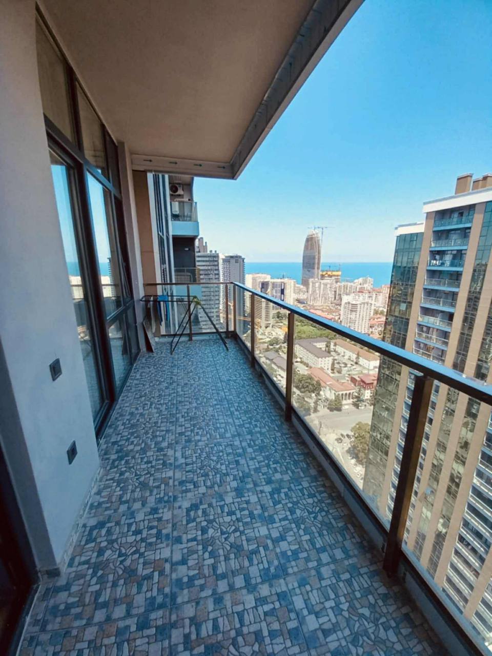 Сдам квартиру 1+1 в здании Black Sea Towers