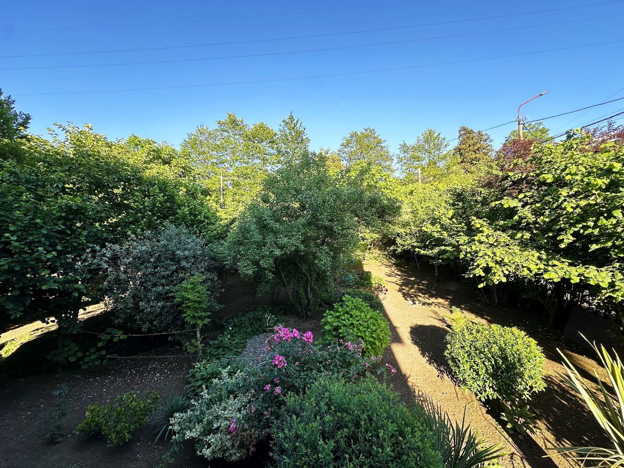 Продаётся дом с участком