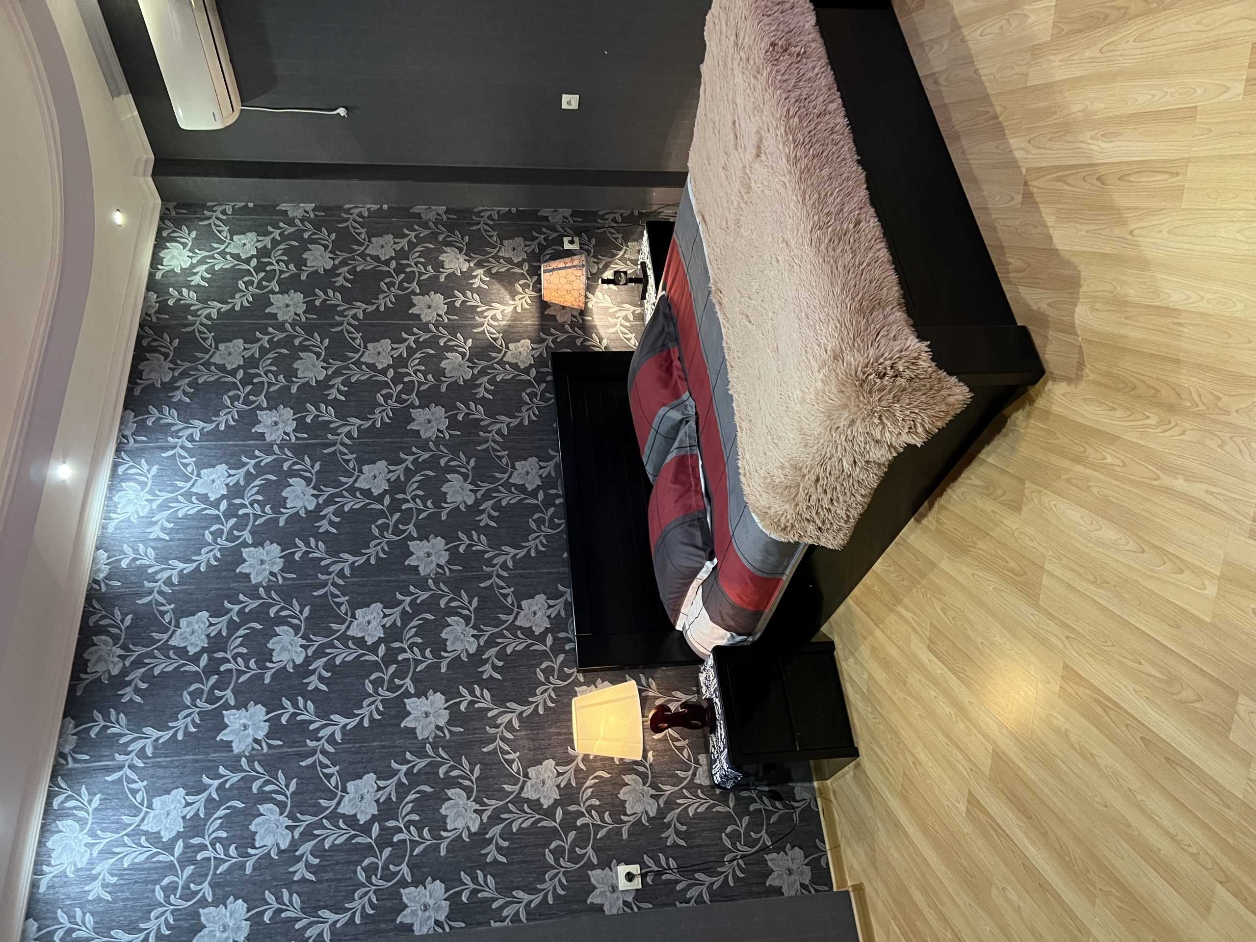 Здаеться по суточно 3 х комнатная квартира в центре