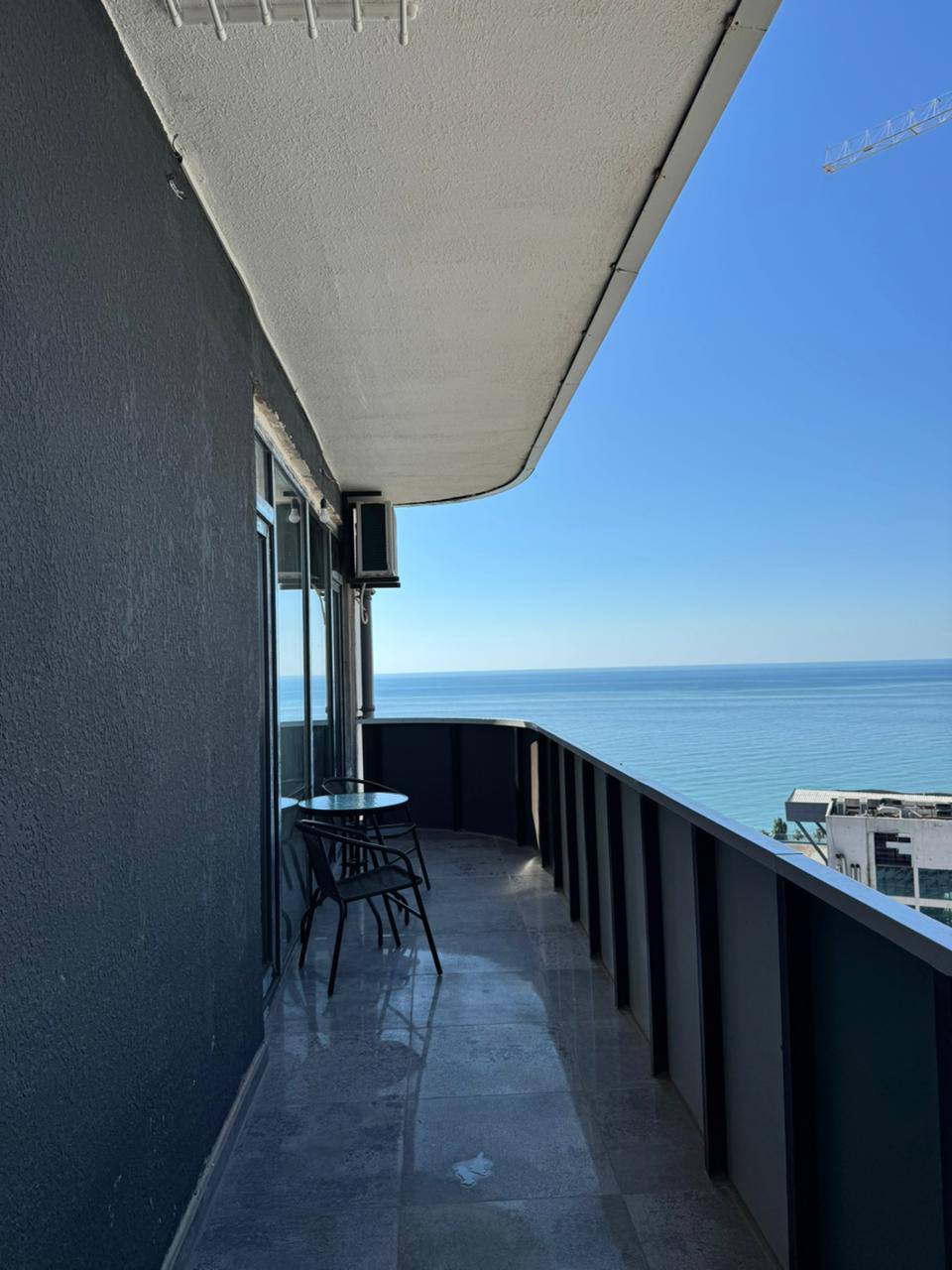 Сдам просторную квартиру с видом на море !