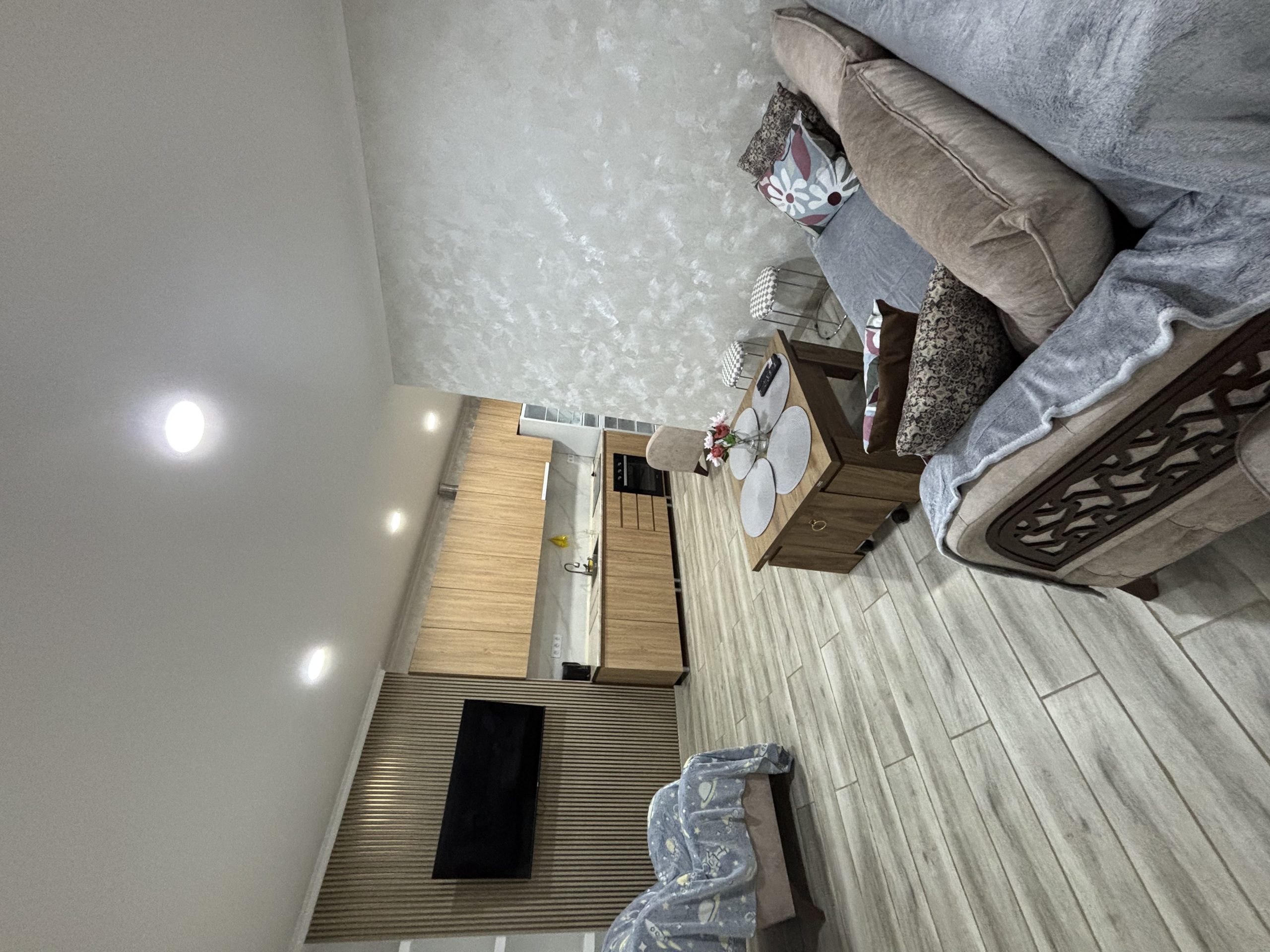 Сдам просторную квартиру с видом на море !